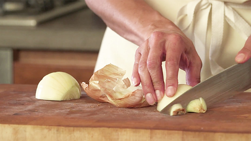 How to chop an Onion